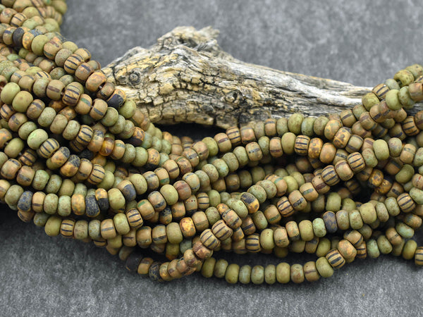 5/0 Aged Ghost Jade Striped Picasso Mix Seed Beads (20" Strand)