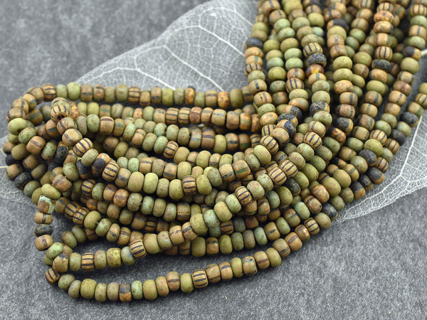 5/0 Aged Ghost Jade Striped Picasso Mix Seed Beads (20" Strand)
