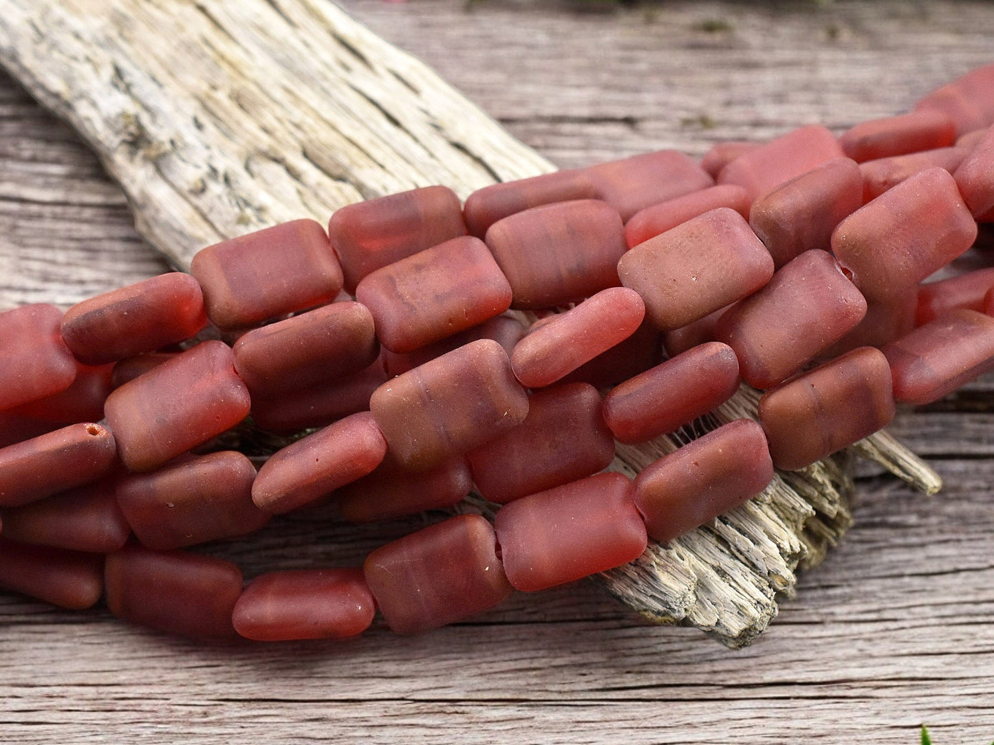 *25* 12x8mm Matte Blended Red Chiclet Rectangle Beads