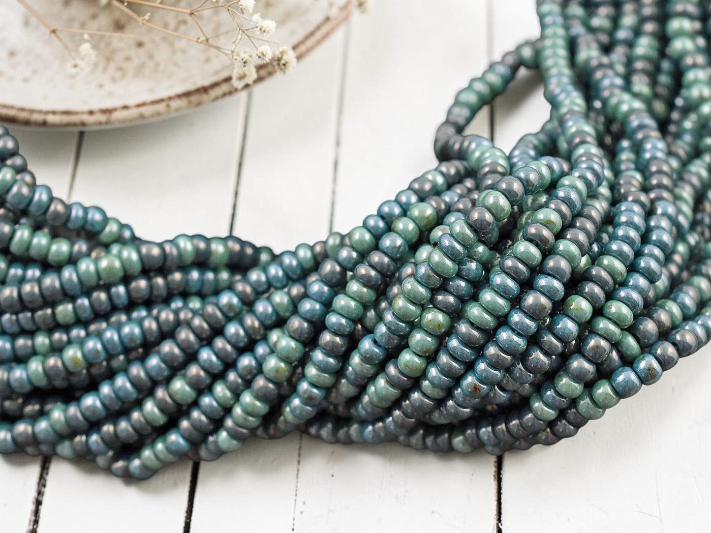6/0 Aged Goblin Picasso Seed Bead Mix (19" Strand)