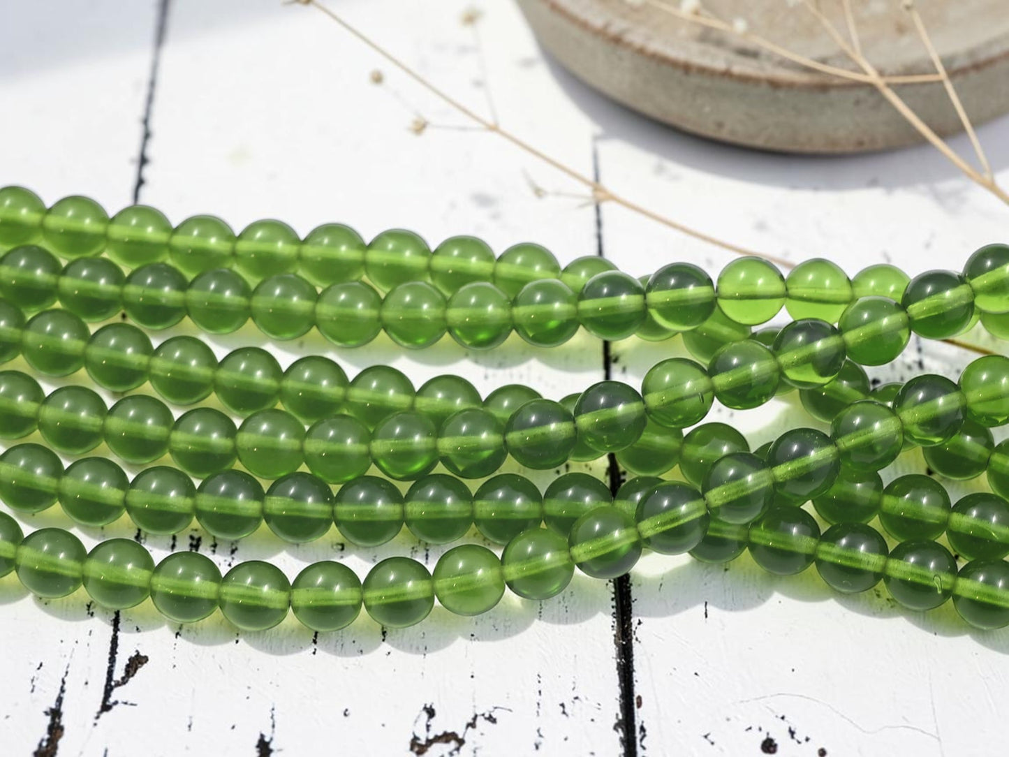 *25* 8mm Olivine Green Round Druk Beads