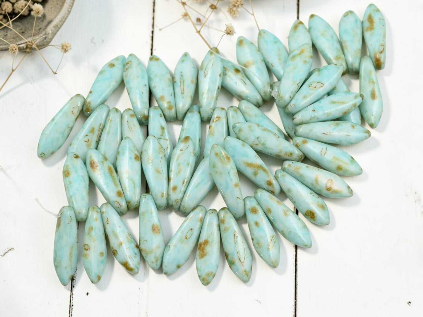 *25* 5x16mm Jade Marble Picasso Dagger Beads
