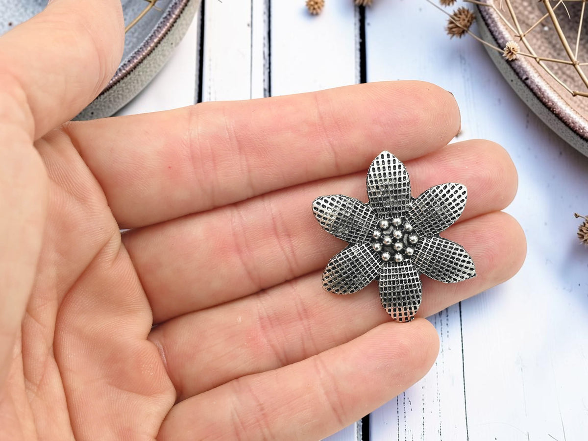 33mm Antique Silver Flower Pendants