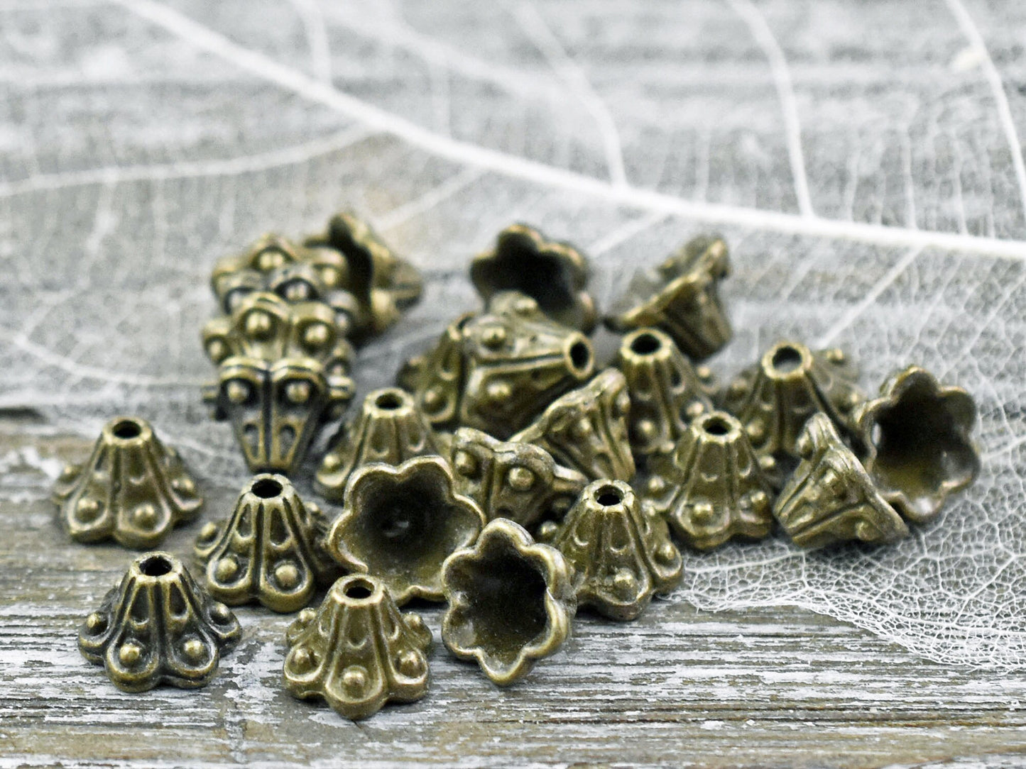 *100* 10x6mm Antique Bronze Scalloped Bead Caps