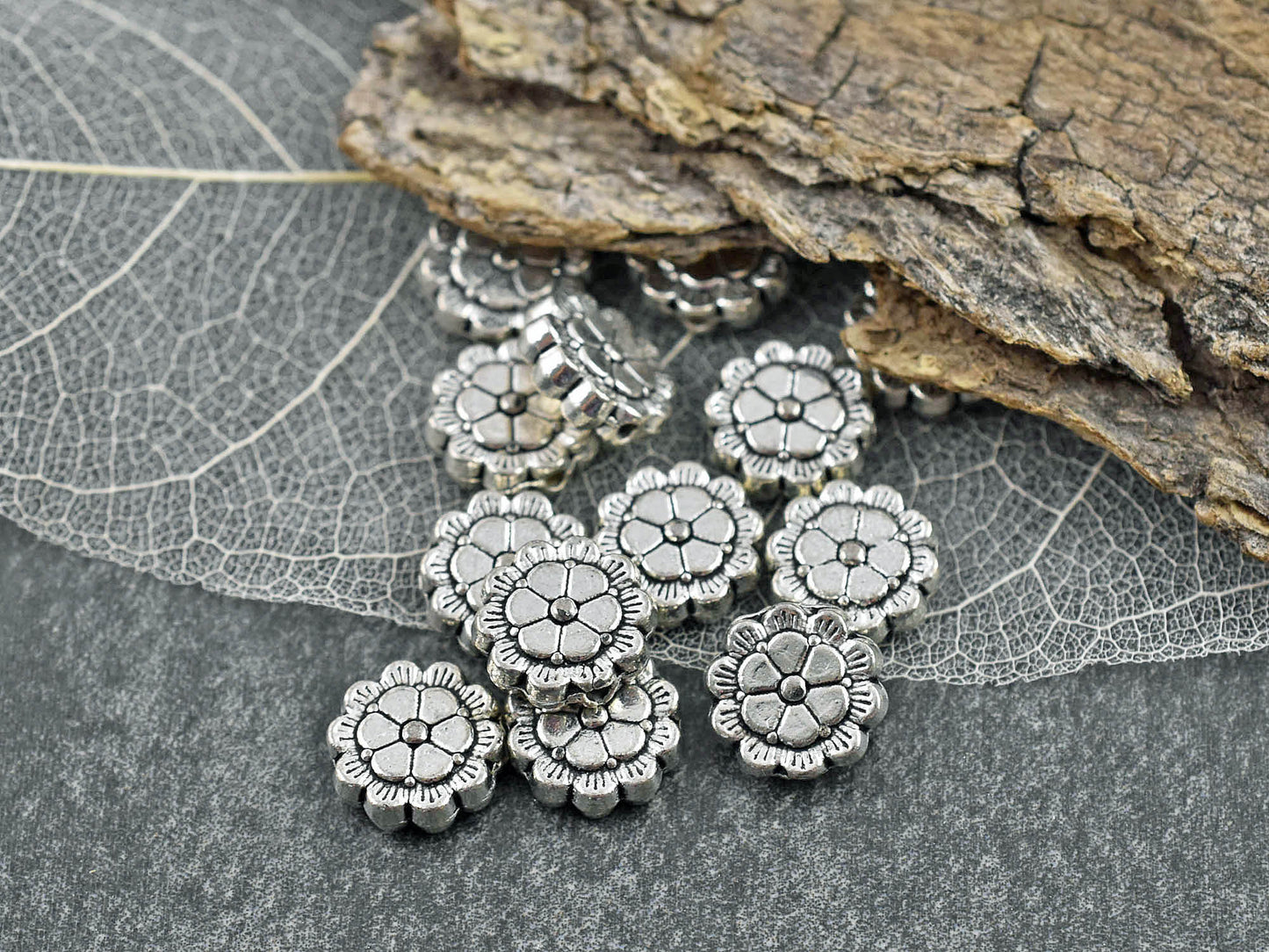 Antique Silver Beads - Metal Beads - Flower Beads - Metal Spacers - Spacer Beads - 9mm - 50pcs - (A304)