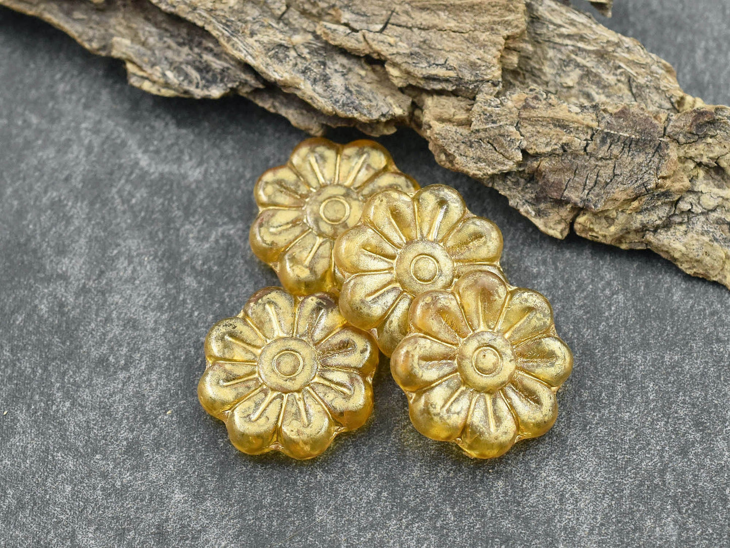 Czech Glass Beads - Flower Beads - Focal Beads - Czech Glass Flowers - Daisy Beads - 18mm Flower - 6pcs - (3622)