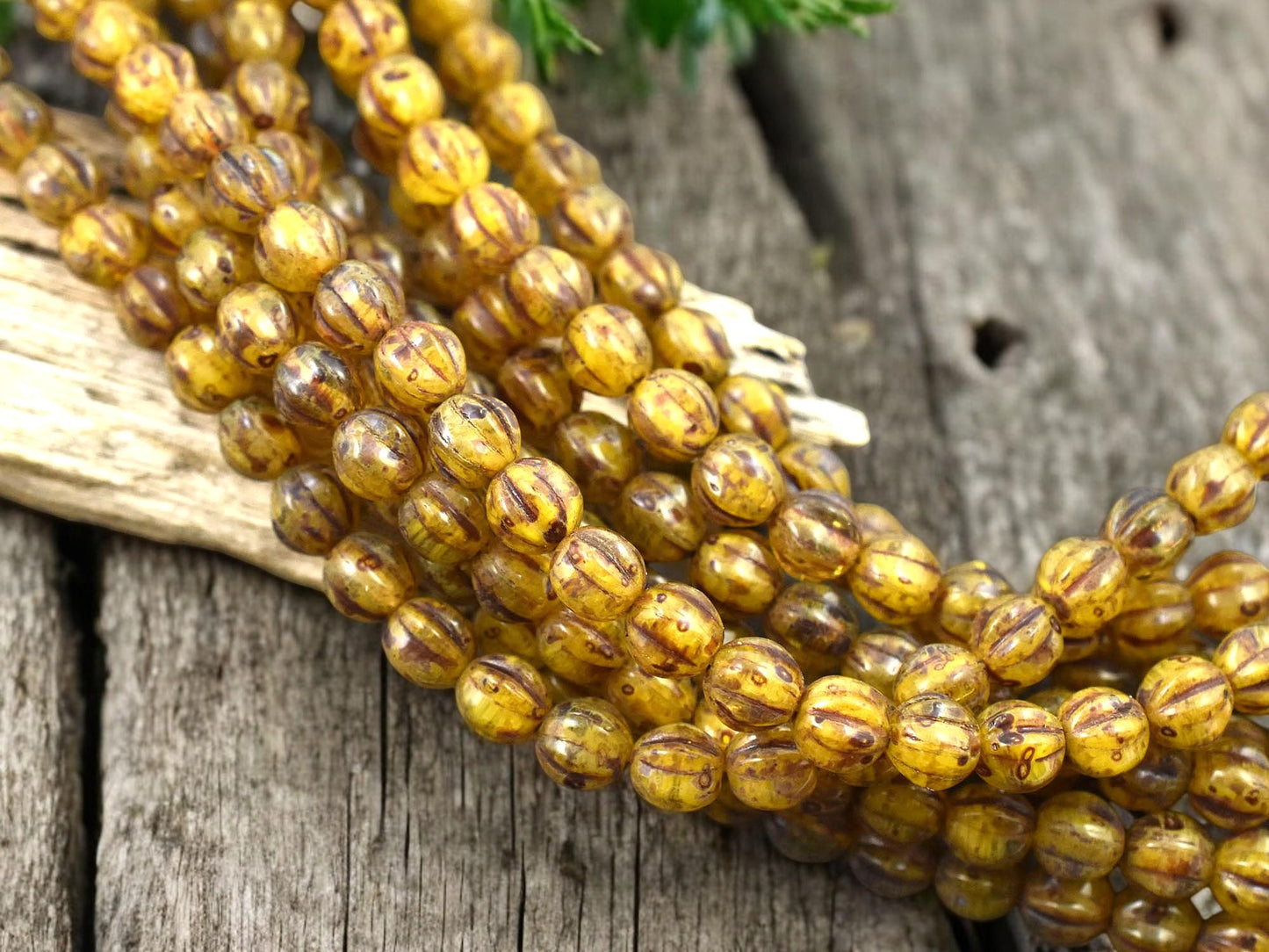 Melon Beads - Round Beads - Czech Glass Beads - 6mm Beads - Fluted Round - 25pcs - 6mm - (1229)