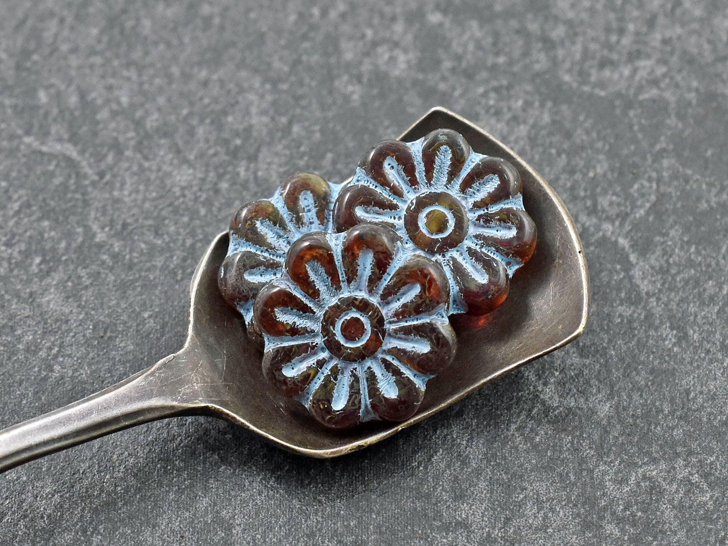 Flower Beads - Czech Glass Beads - Focal Beads - Czech Glass Flowers - Daisy Beads - 18mm - 6pcs - (4127)