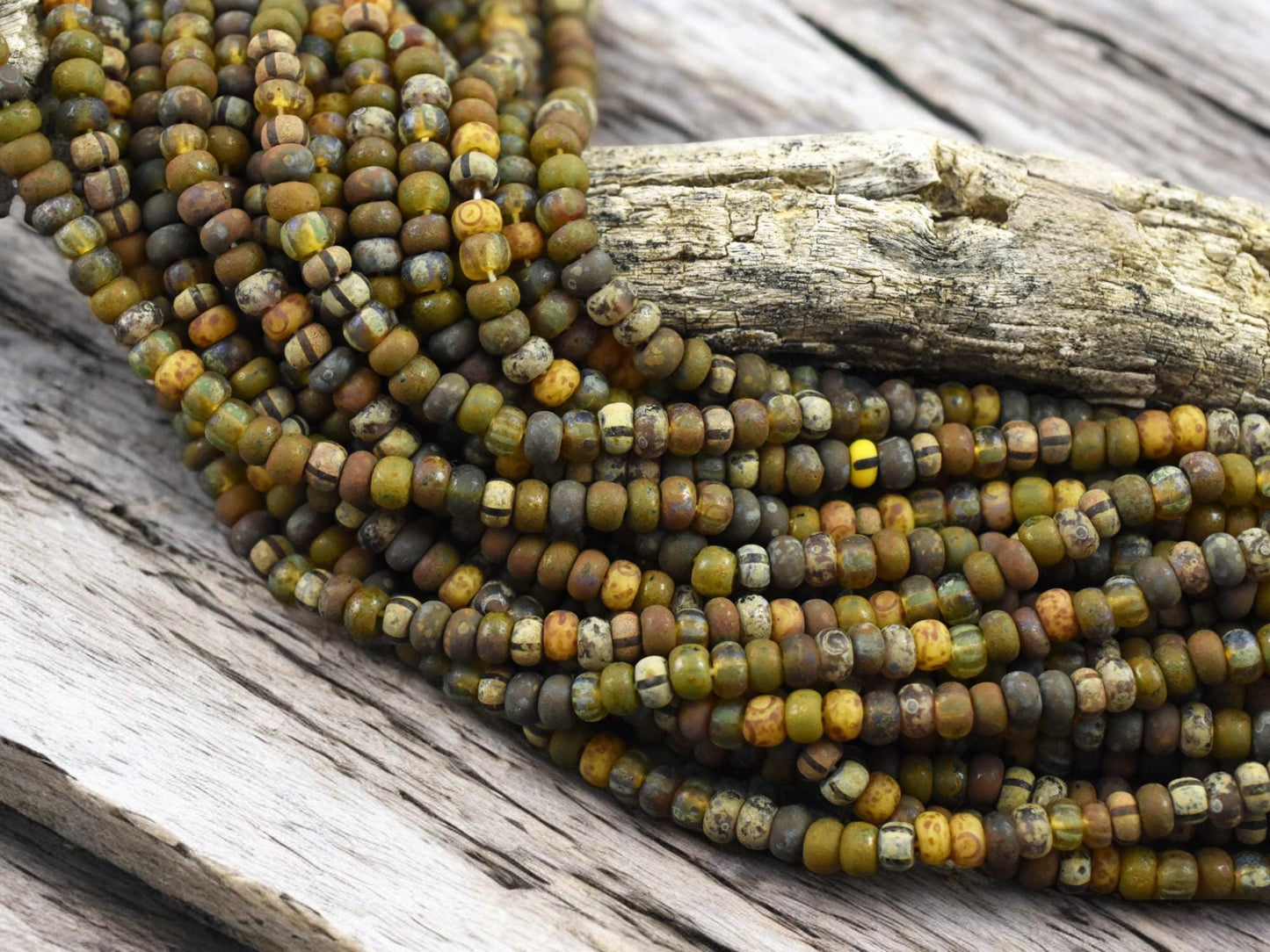 6/0 Aged Matte Rustic Bear Striped Picasso Czech Glass Seed Bead Mix (21" Strand)