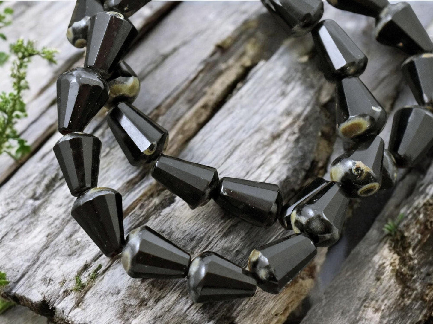 *15* 6x8mm Opaque Jet Picasso Vertical Teardrop Beads