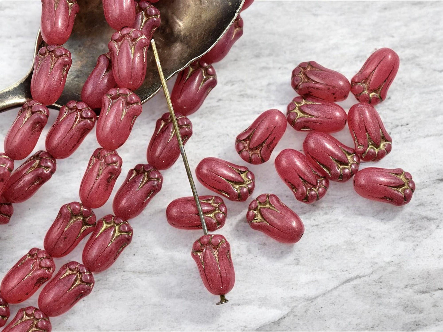 Czech Glass Beads - Flower Beads - Tulip Beads - Czech Glass Flowers - Czech Flower Beads - 12x8mm - (2358)