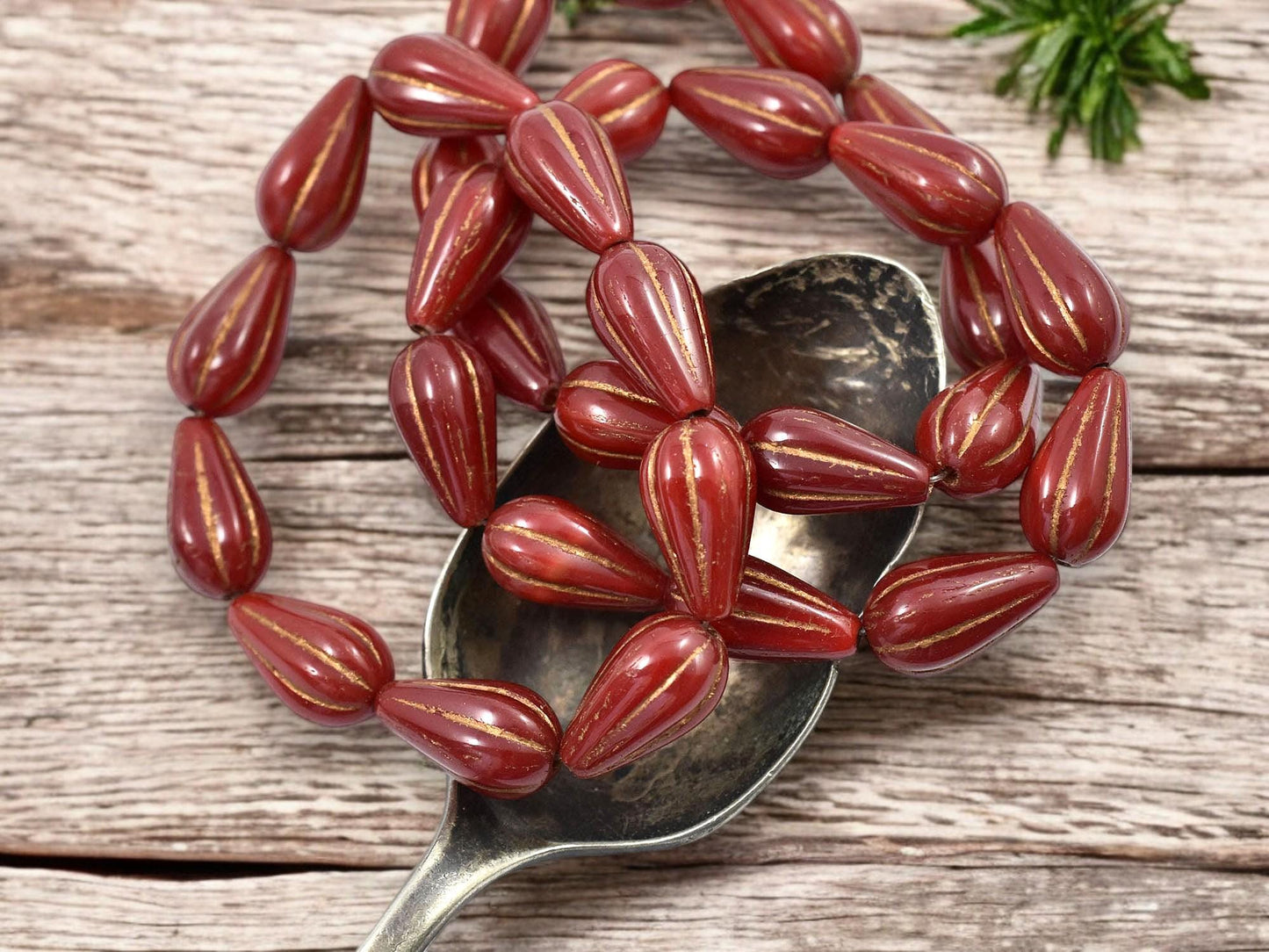 Czech Glass Beads - Melon Beads - Teardrop Beads - Red Beads - Picasso Beads - Drop Beads - 10pcs - 13x8mm - (2287)