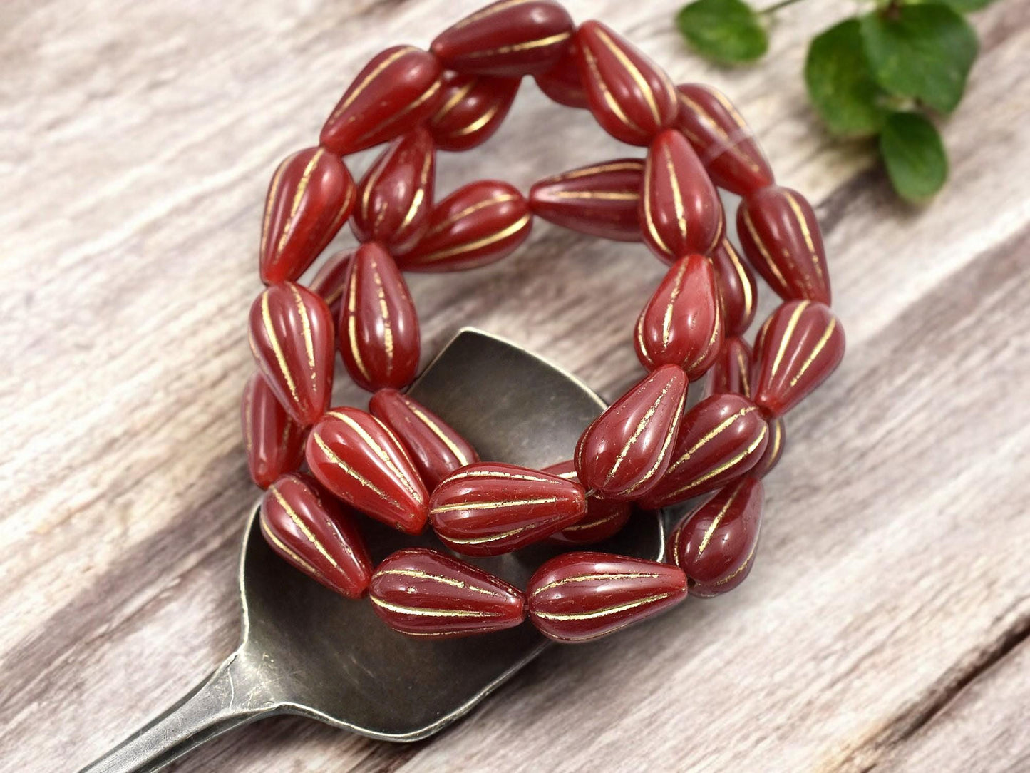 Czech Glass Beads - Melon Drop Beads - Teardrop Beads - Red Beads - Picasso Beads - 10pcs - 13x8mm - (3204)