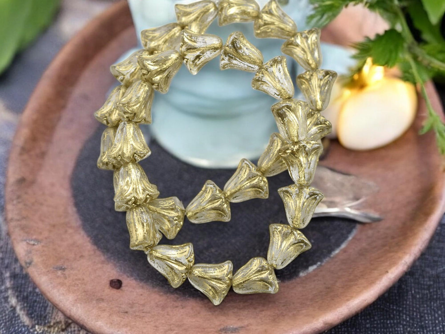 Czech Glass Beads - Lily Flower Beads - Flower Beads - Tulip Beads - Vintage Style - Picasso Beads - 10x9mm - 15pcs - (1036)