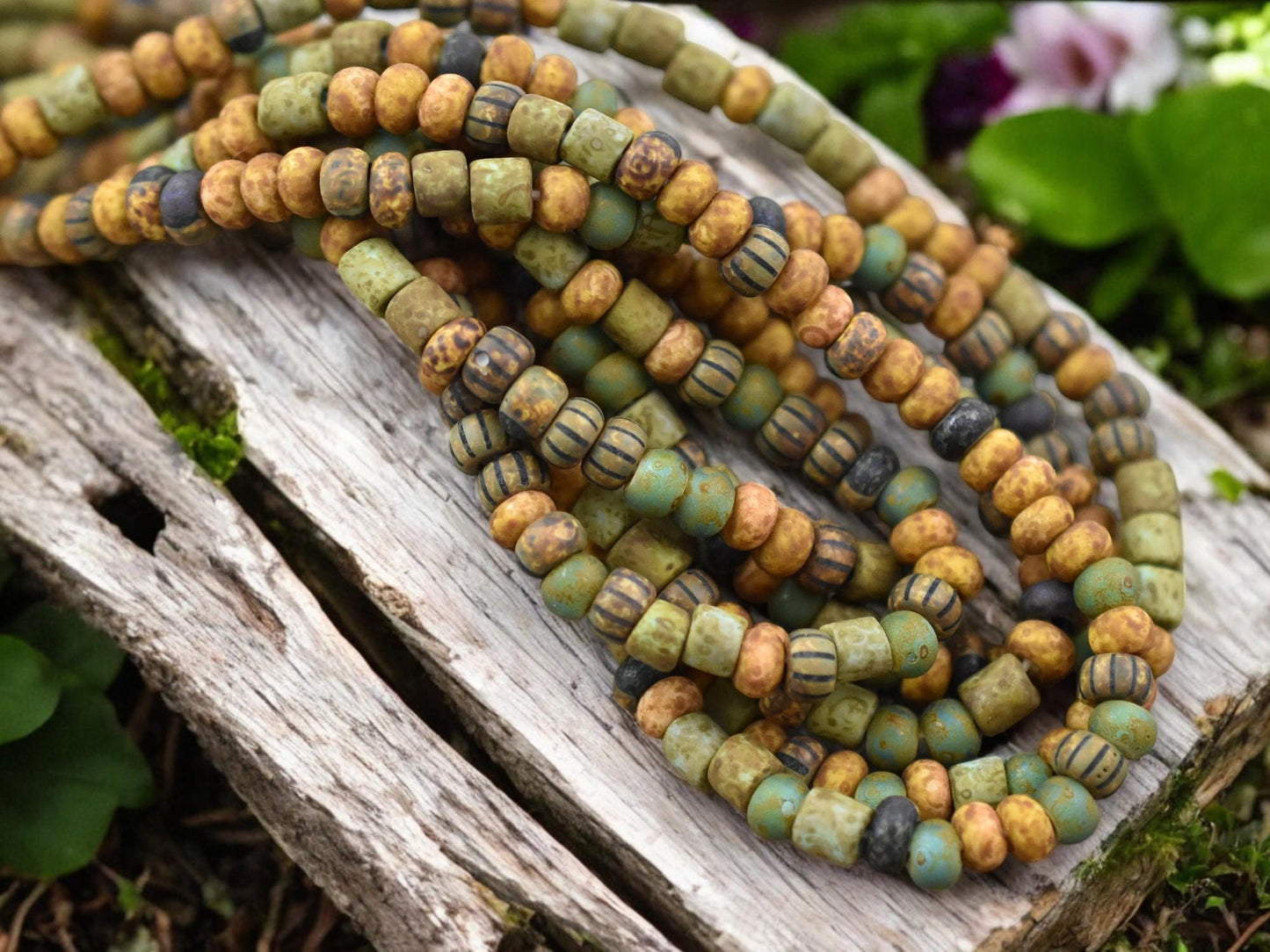 5/0 Matte Bahamas Striped Picasso Mix Seed Beads - 20" Strand