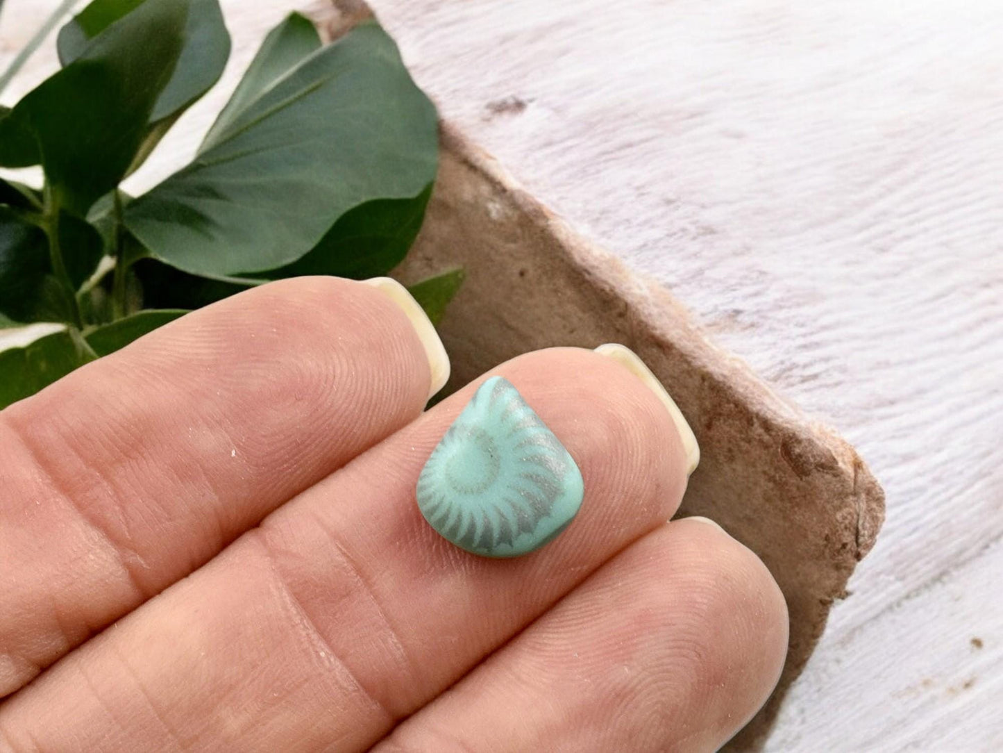 Czech Glass Beads - Laser Etched Beads - Briolette Beads - Teardrop Beads - Tear Drop Beads - 12x11mm - 12pcs - (A355)