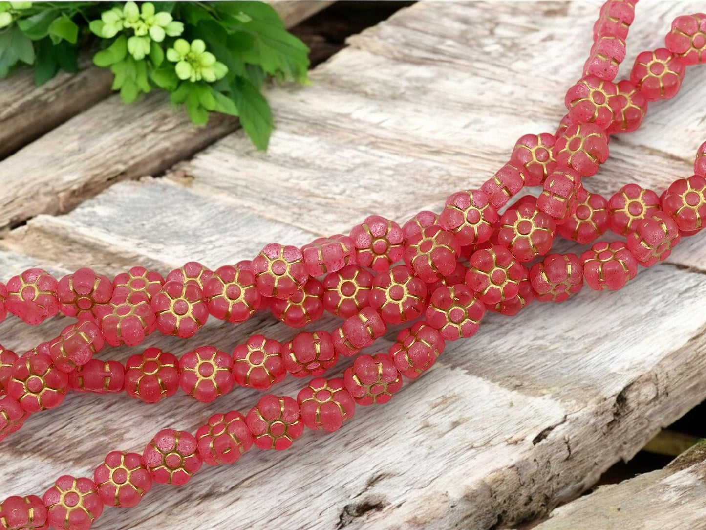 Czech Glass Beads - Flower Beads - Czech Glass Flowers - 8mm - 19pcs - (3493)