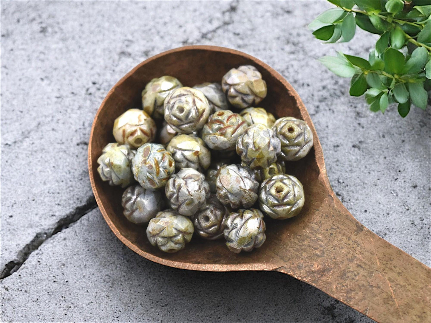 Czech Glass Beads - Picasso Beads - Flower Beads - Fire Polished Beads - Rosebud Beads - 8mm Beads - 25pcs - (5143)