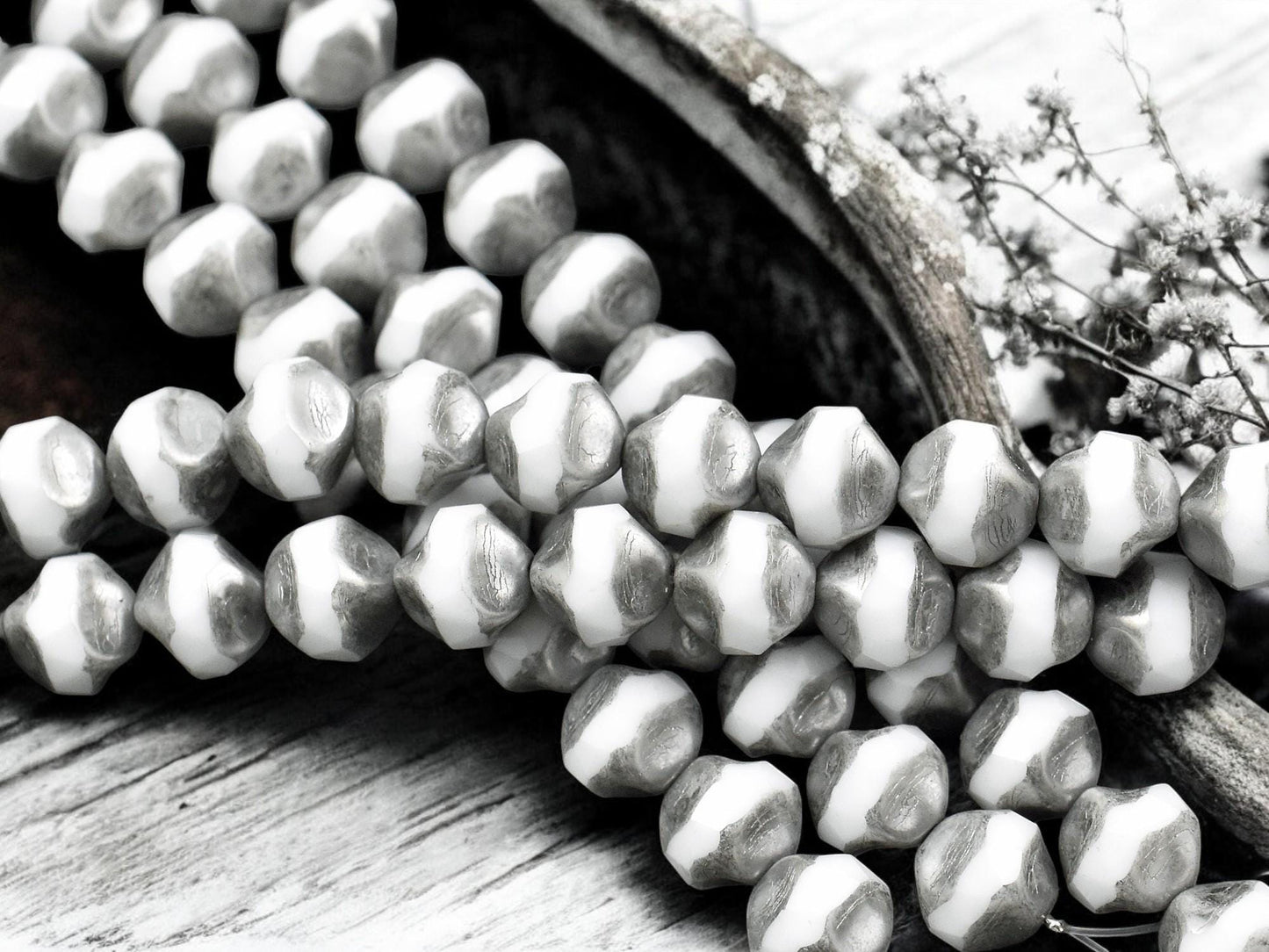 *15* 9mm Silver Luster Washed Alabaster White Central Cut Round Beads