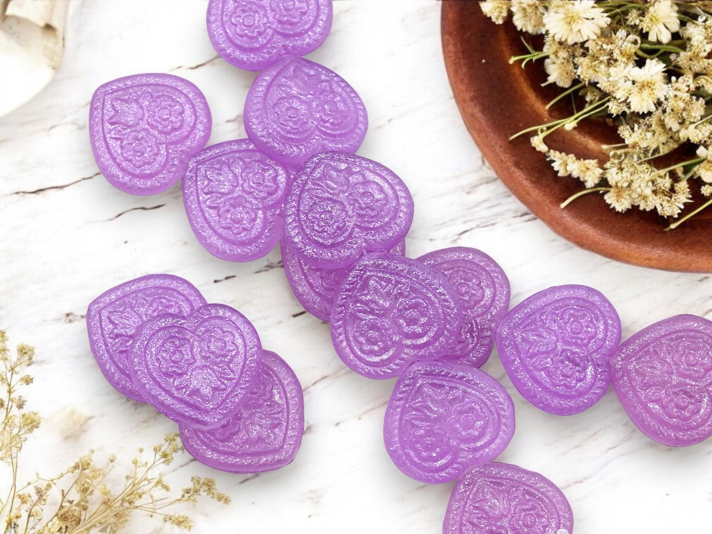 Heart Beads - Czech Glass Beads - Gold Beads - Floral Beads - 17mm - 6pcs - (4222)