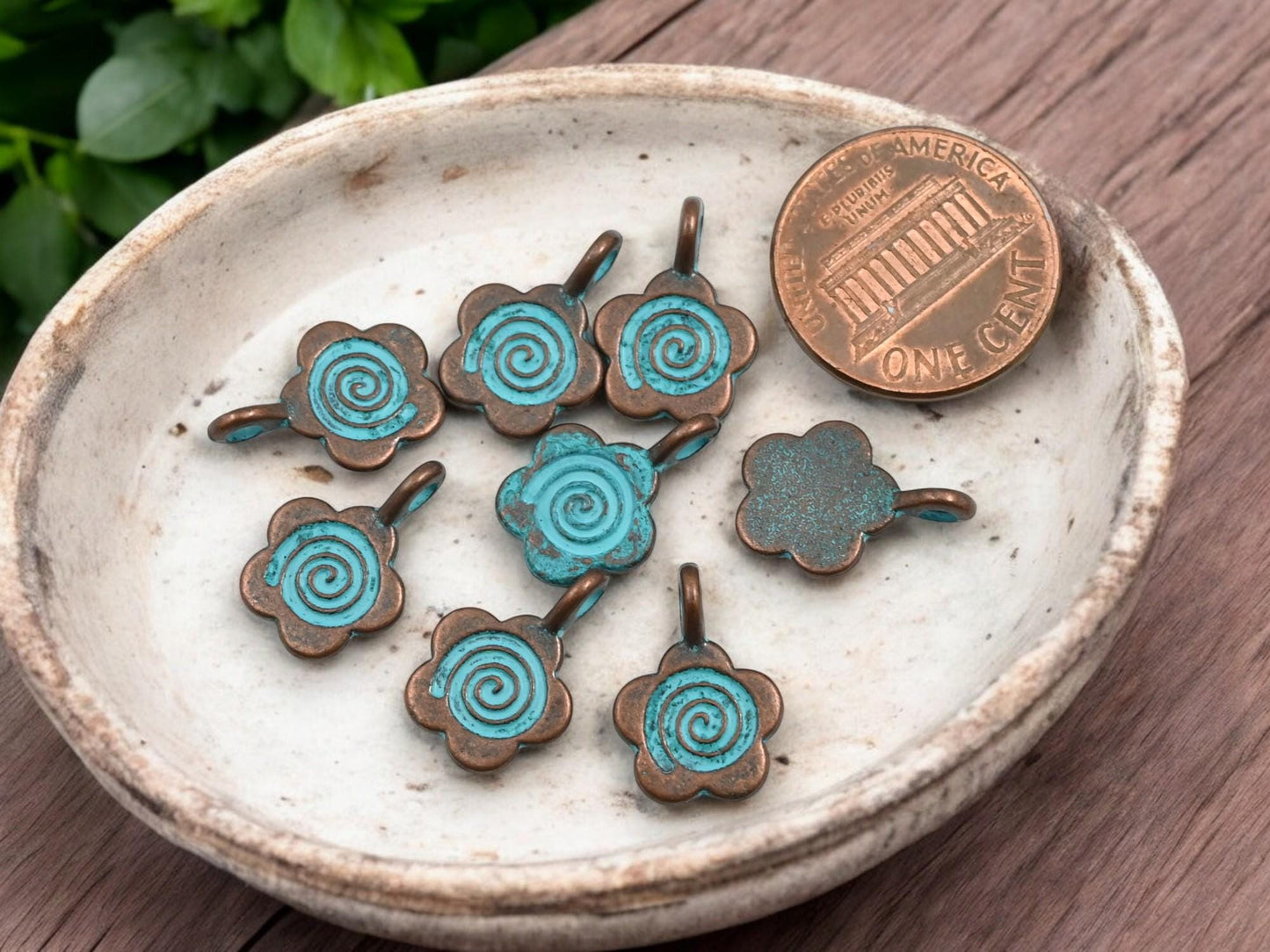 Metal Charms - Flower Charm - Patina Charms - Copper Charms - 100pcs - 15x11mm - (B130)