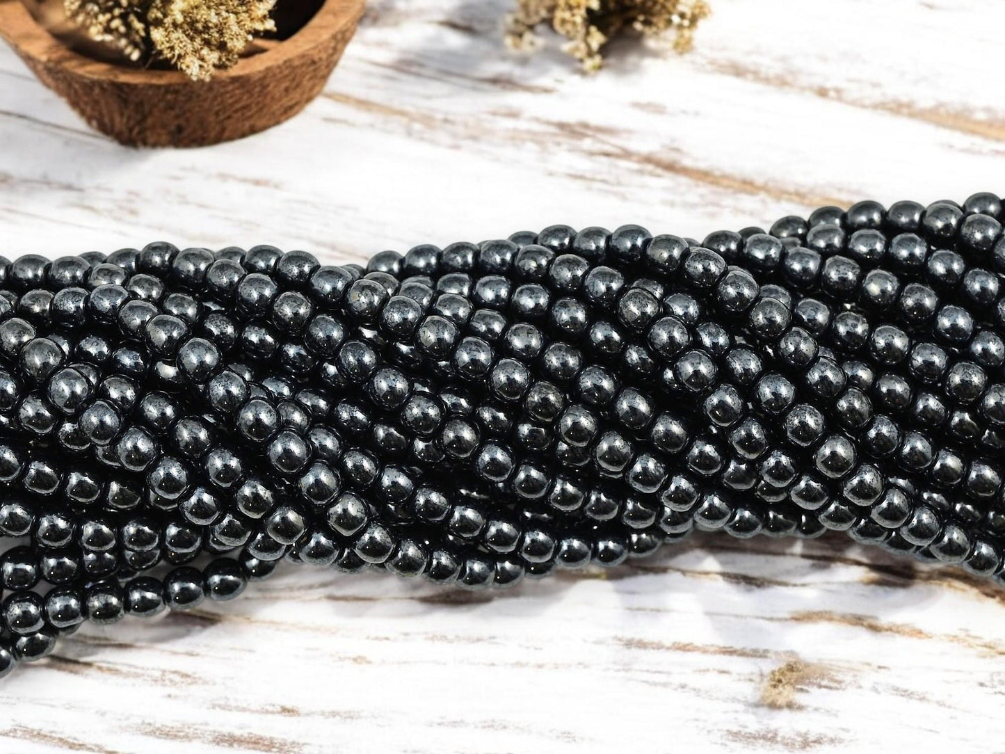 Czech Glass Beads - 4mm Beads - Hematite Beads - Round Beads - Druk Beads - 100pcs - (5251)