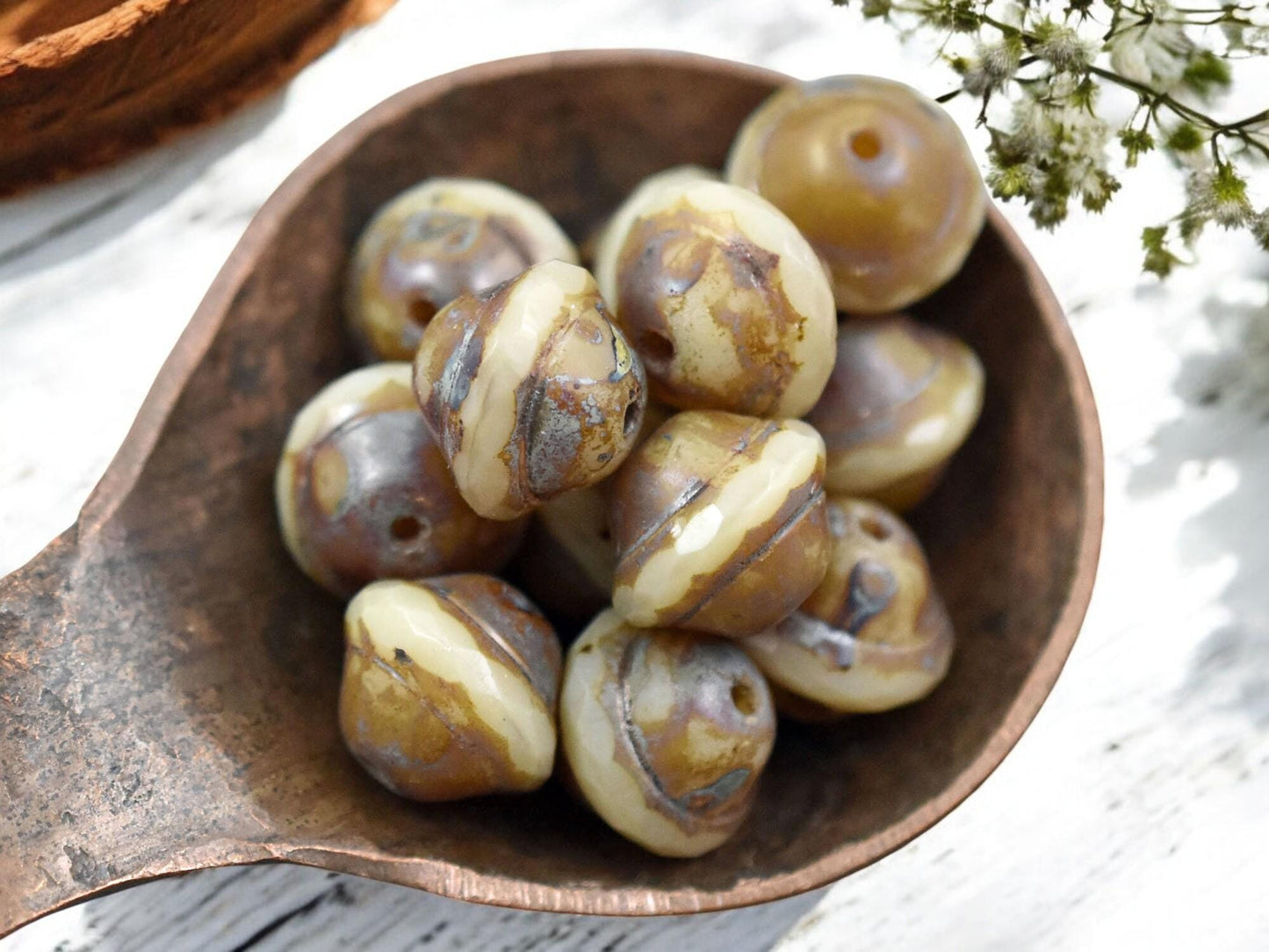 *27* 7x9mm Opaque Beige Picasso Saturn Beads