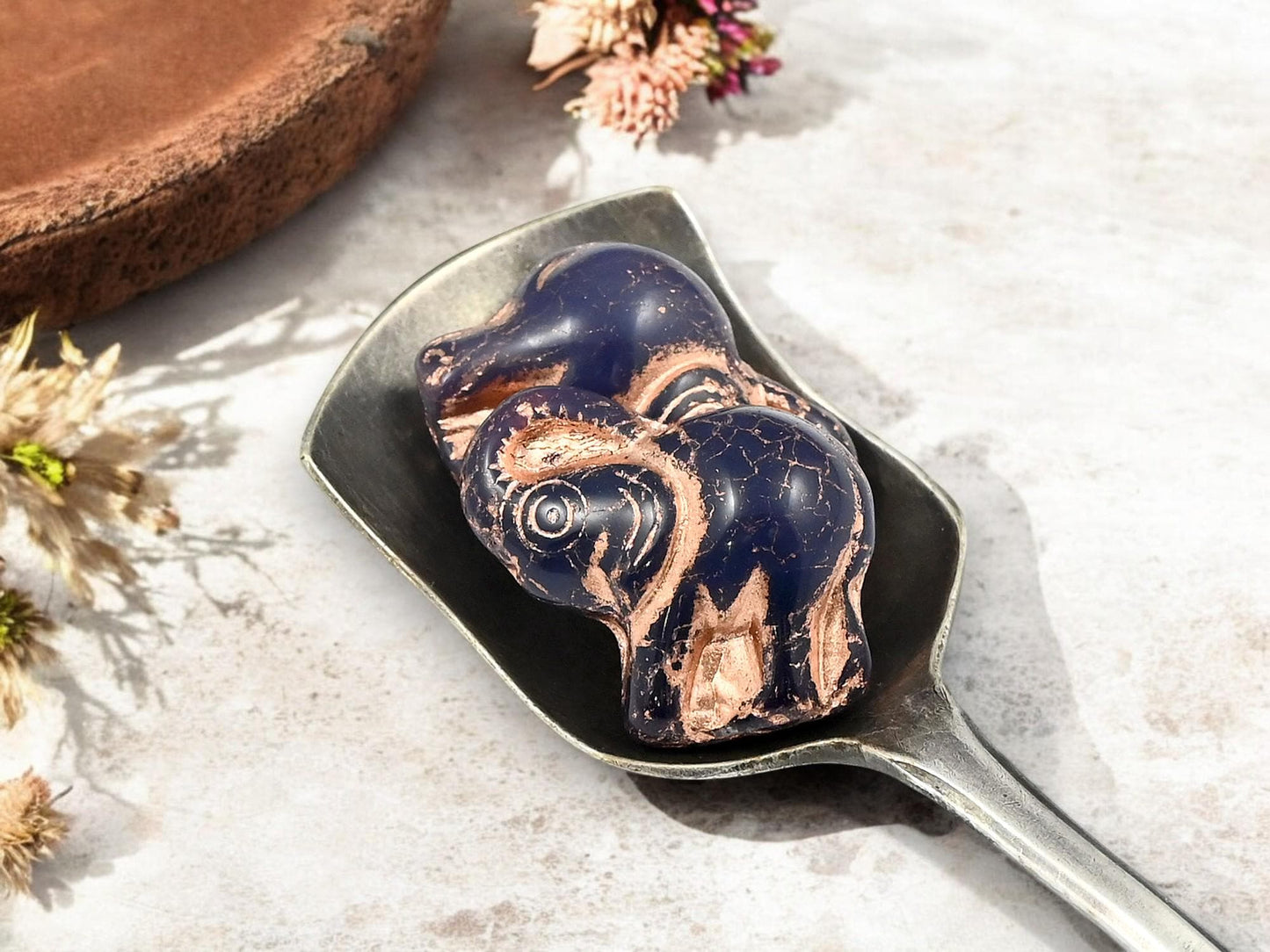 Czech Glass Beads - Elephant Beads - Elephant Pendant - Lucky Elephant - Elephant Charm - 21x20mm - 4pcs - (3987)