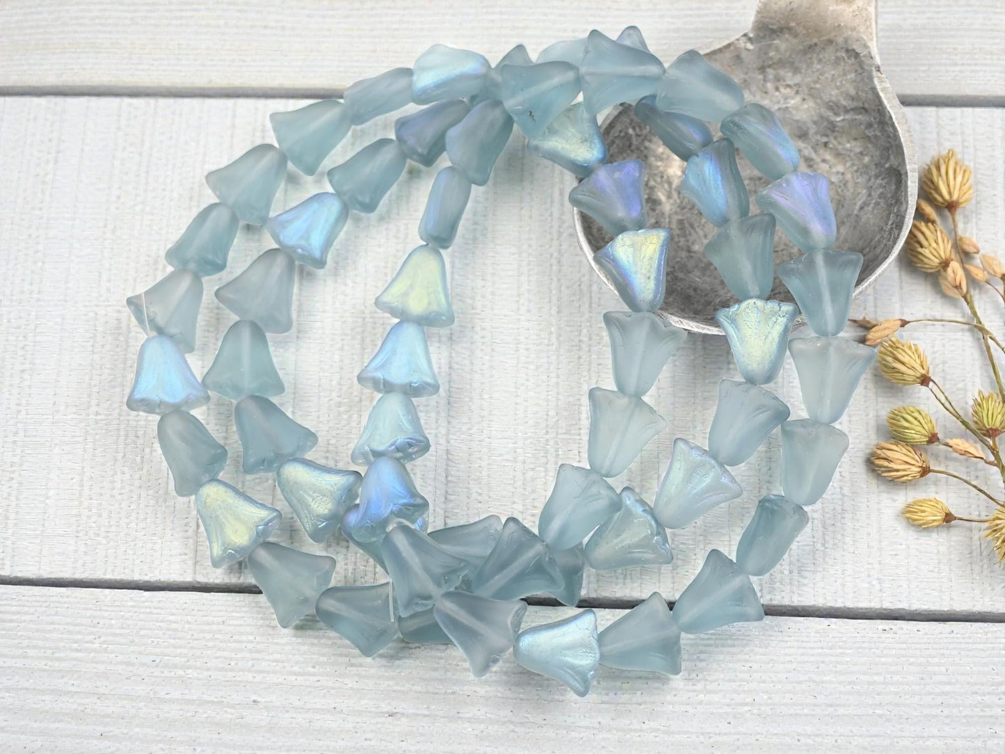 Czech Glass Beads - Lily Flower Beads - Flower Beads - Vintage Style - 10mm - 20pcs - (A464)