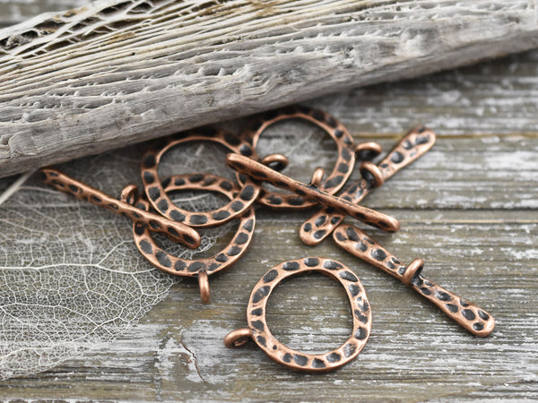 *4* 23x19mm Antique Copper Hammered Round Toggle Clasps