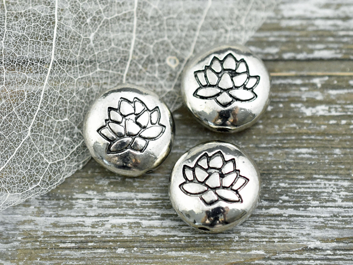 *6* 14mm Antique Silver Lotus Flower Design Coin Beads