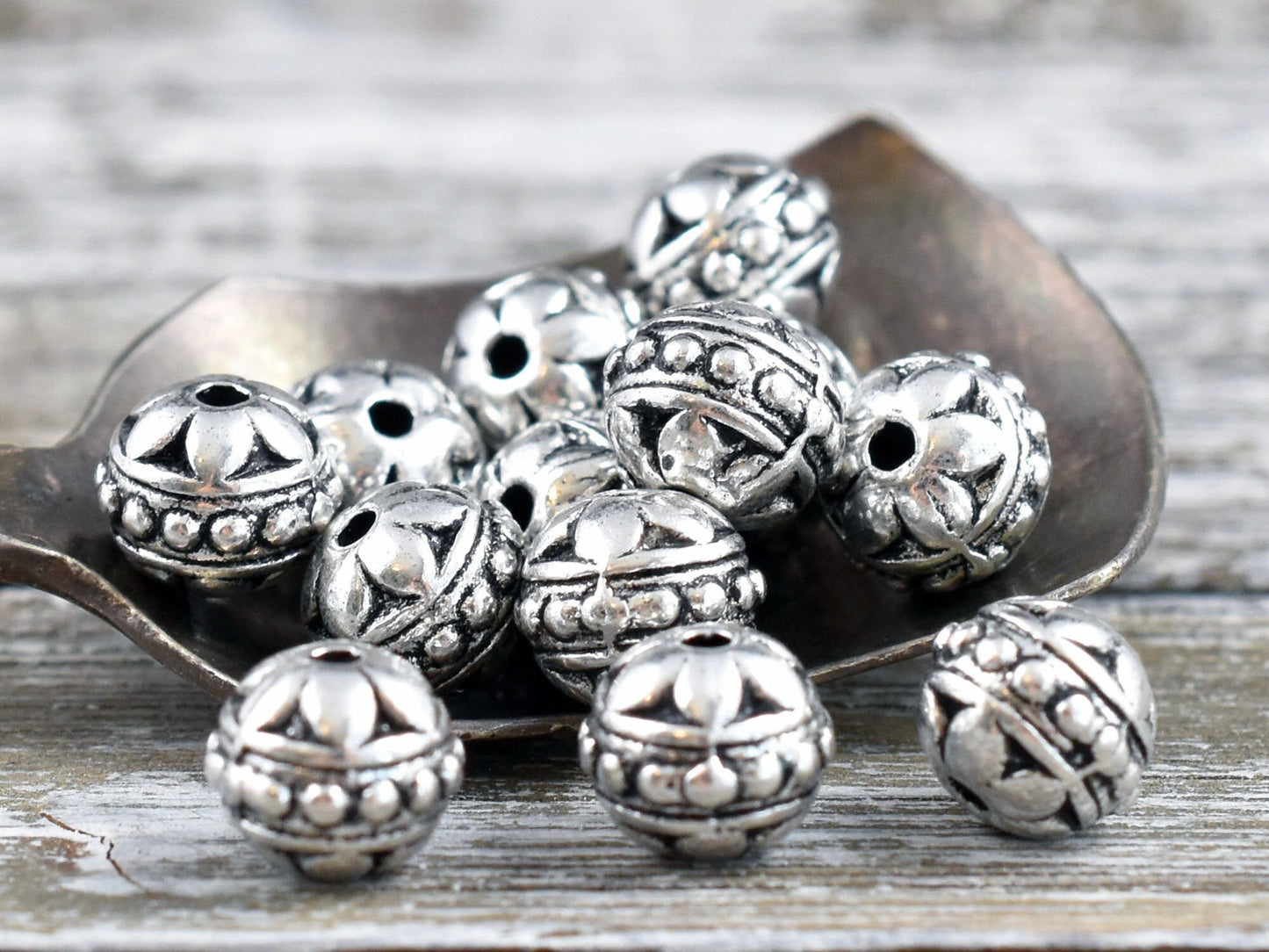 *50* 8mm Antique Silver Round Filigree Beads