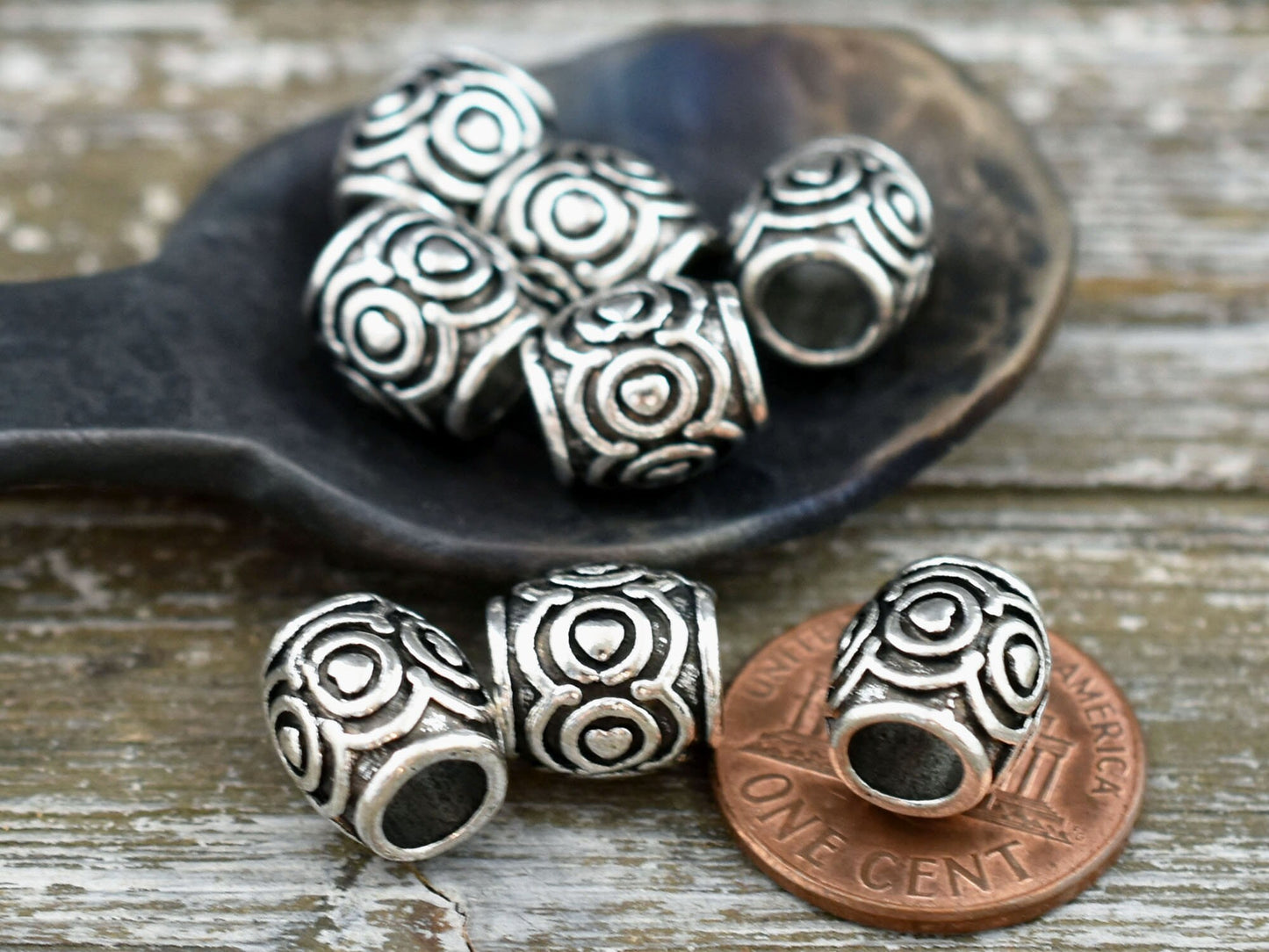 *10* 10x9mm Antique Silver Art Deco Barrel Beads