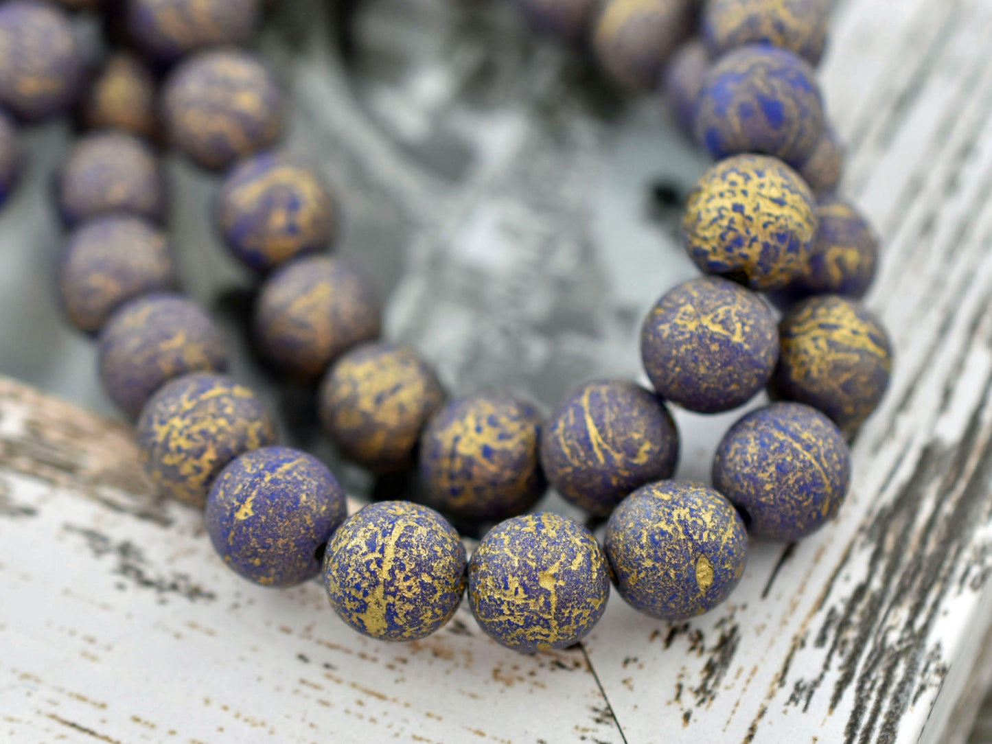 Czech Glass Beads - Druk Beads - Etched Beads - Round Beads - Choose from 6mm or 8mm