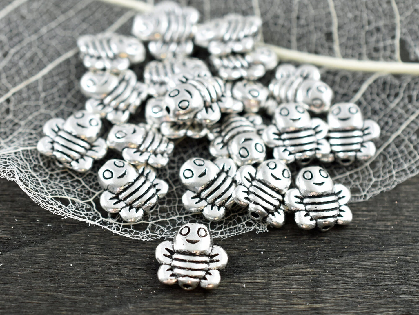 *100* 9mm Antique Silver Bee Beads
