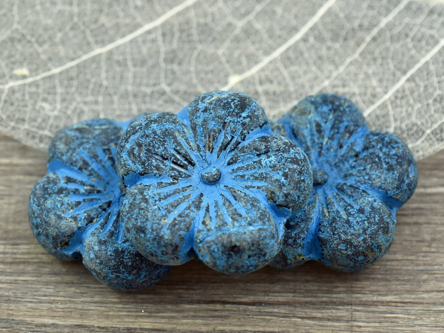 Czech Glass Beads - Flower Beads - Hibiscus Beads - Etched Beads - Picasso Beads - Hawaiian Flower Beads - 21mm - (1739)