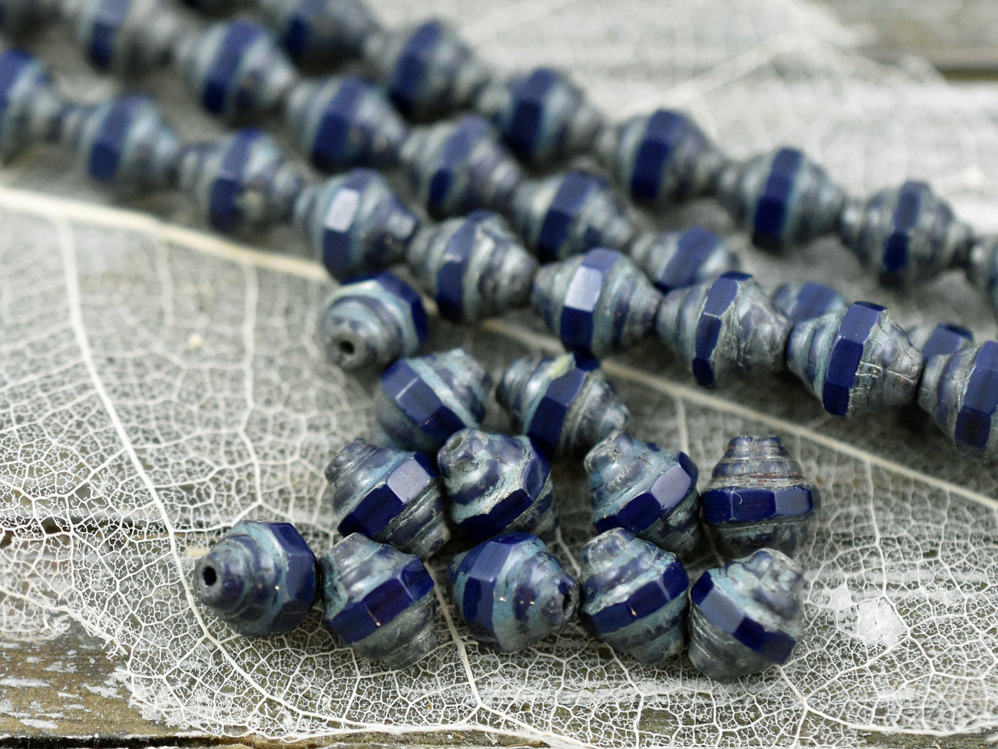 Czech Glass Beads - Picasso Beads - Turbine Beads - Navy Blue - Blue Beads - Cathedral Beads - 7x6mm - 15pcs (B915)