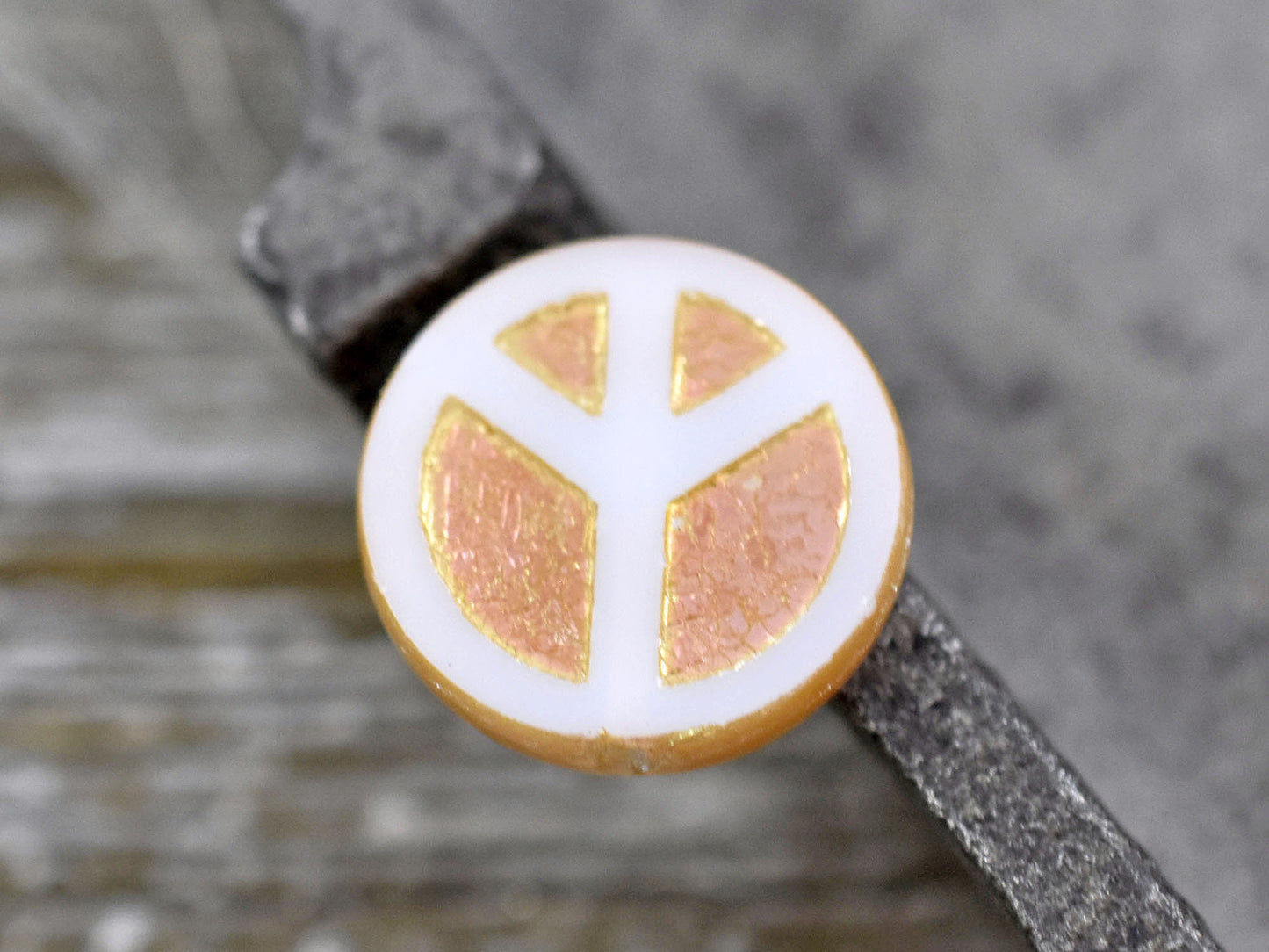 Czech Glass Beads - Peace Sign Beads - Table Cut Beads - 16mm - 2pcs - (4739)