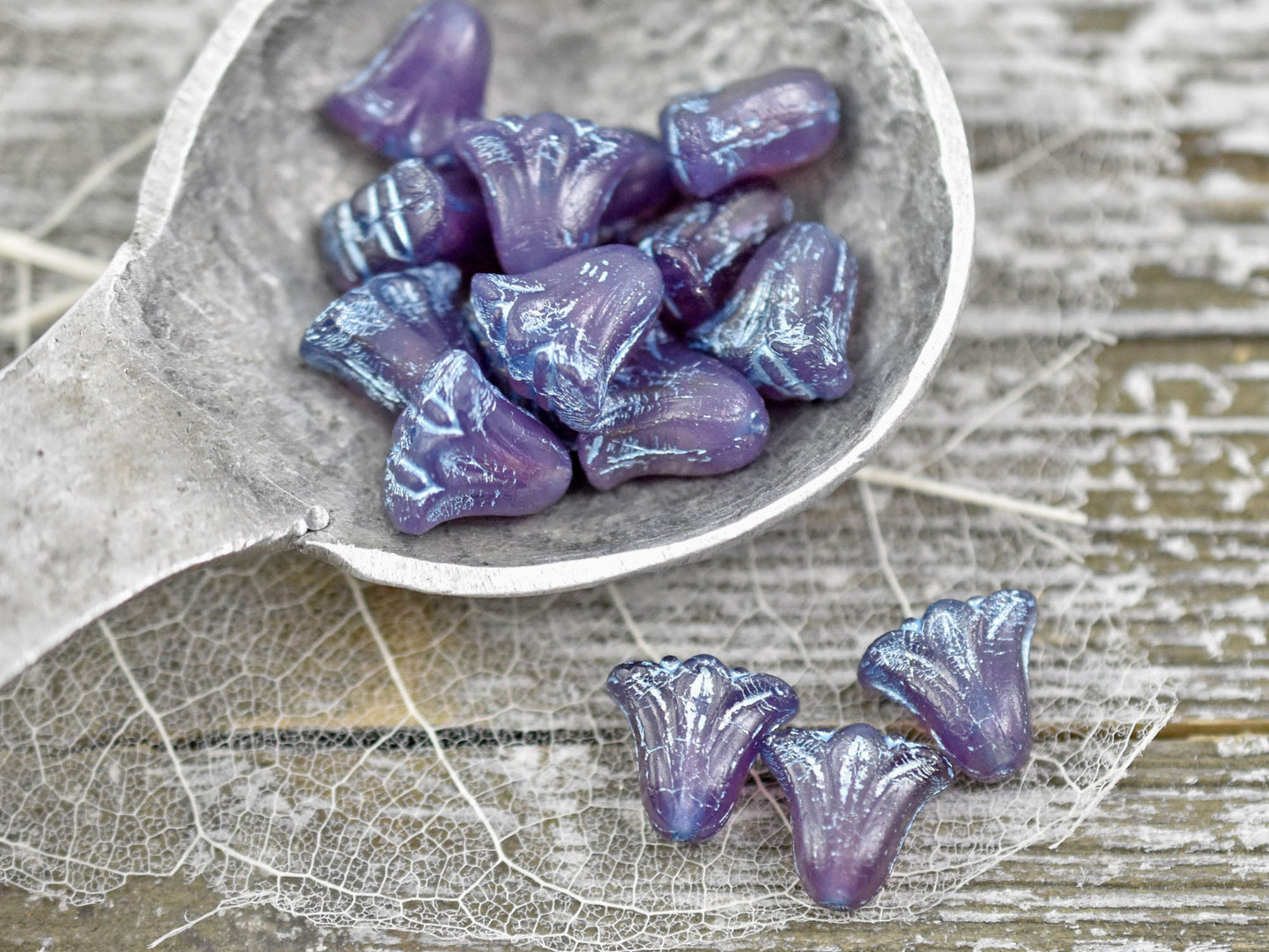 Lily Flower Beads - Czech Glass Beads - Picasso Beads - Lily Beads - Tulip Beads - Vintage Style - 10x9mm - 10pcs - (478)