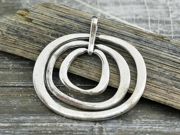 56x60mm Antique Silver Floating Ring Pendant