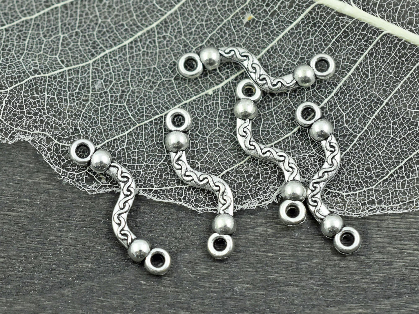 *50* 22x9mm Antique Silver Curved Connector Bars