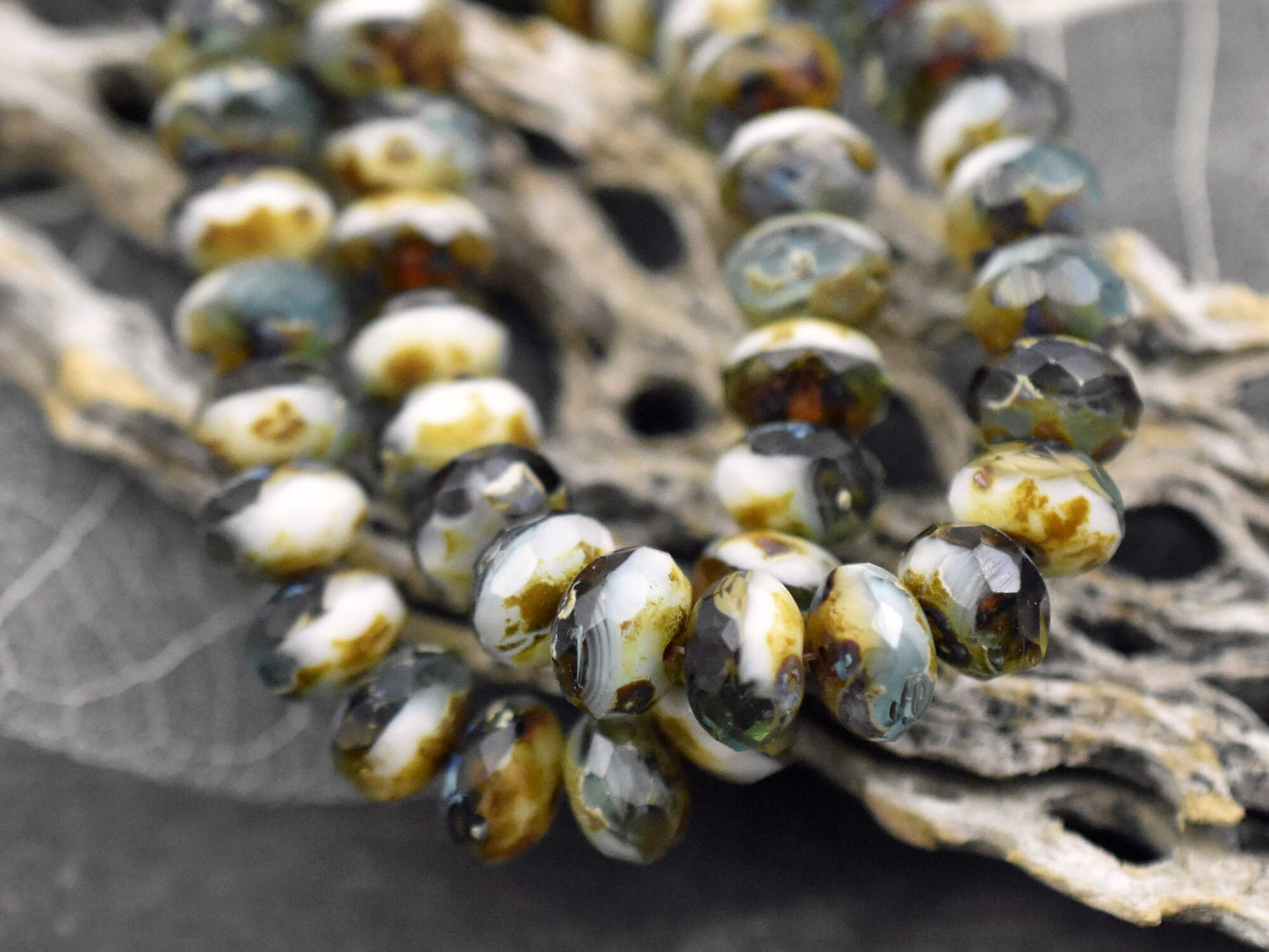 Picasso Beads - Czech Glass Beads - Rondelle Beads - Fire Polished Beads - 6x8mm - 25pcs (B199)