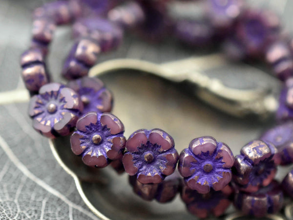 Flower Beads - Czech Glass Beads - Hawaiian Flower Beads - Floral Beads - 16pcs - 9mm - (A357)
