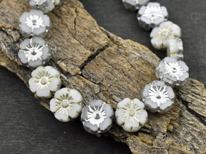 Czech Glass Beads - Floral Beads - Hawaiian Flower Beads - 16pcs - 9mm - (267)
