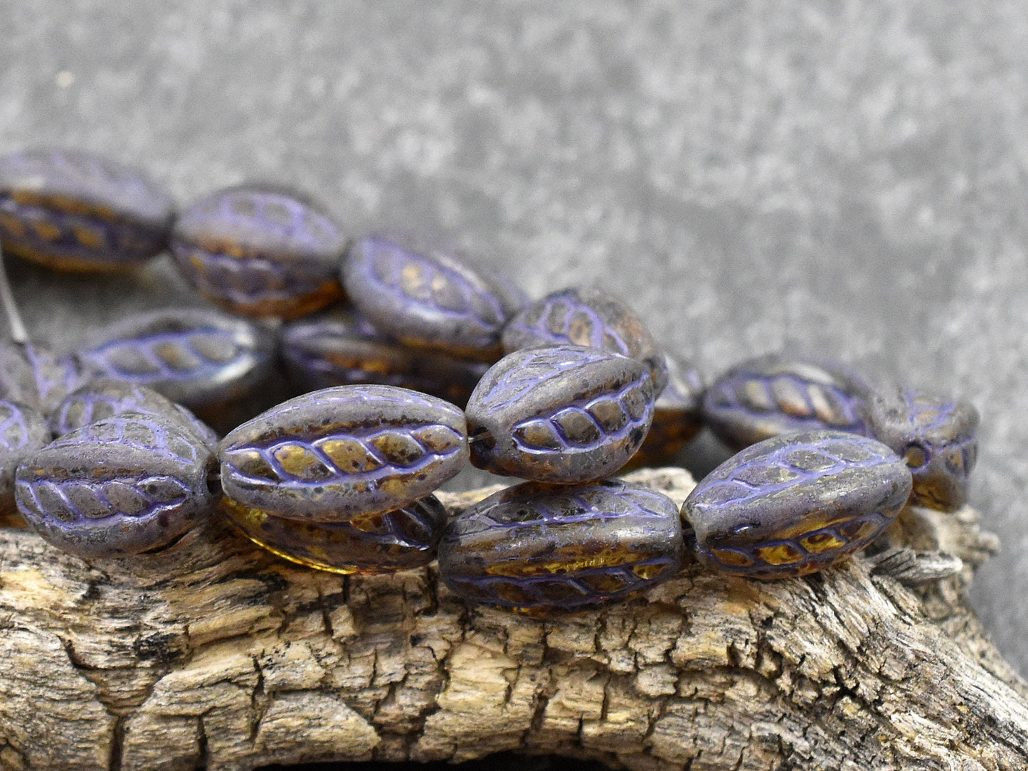 Picasso Beads - Czech Glass Beads - Oval Beads - Purple Beads - 15x9mm - (687)