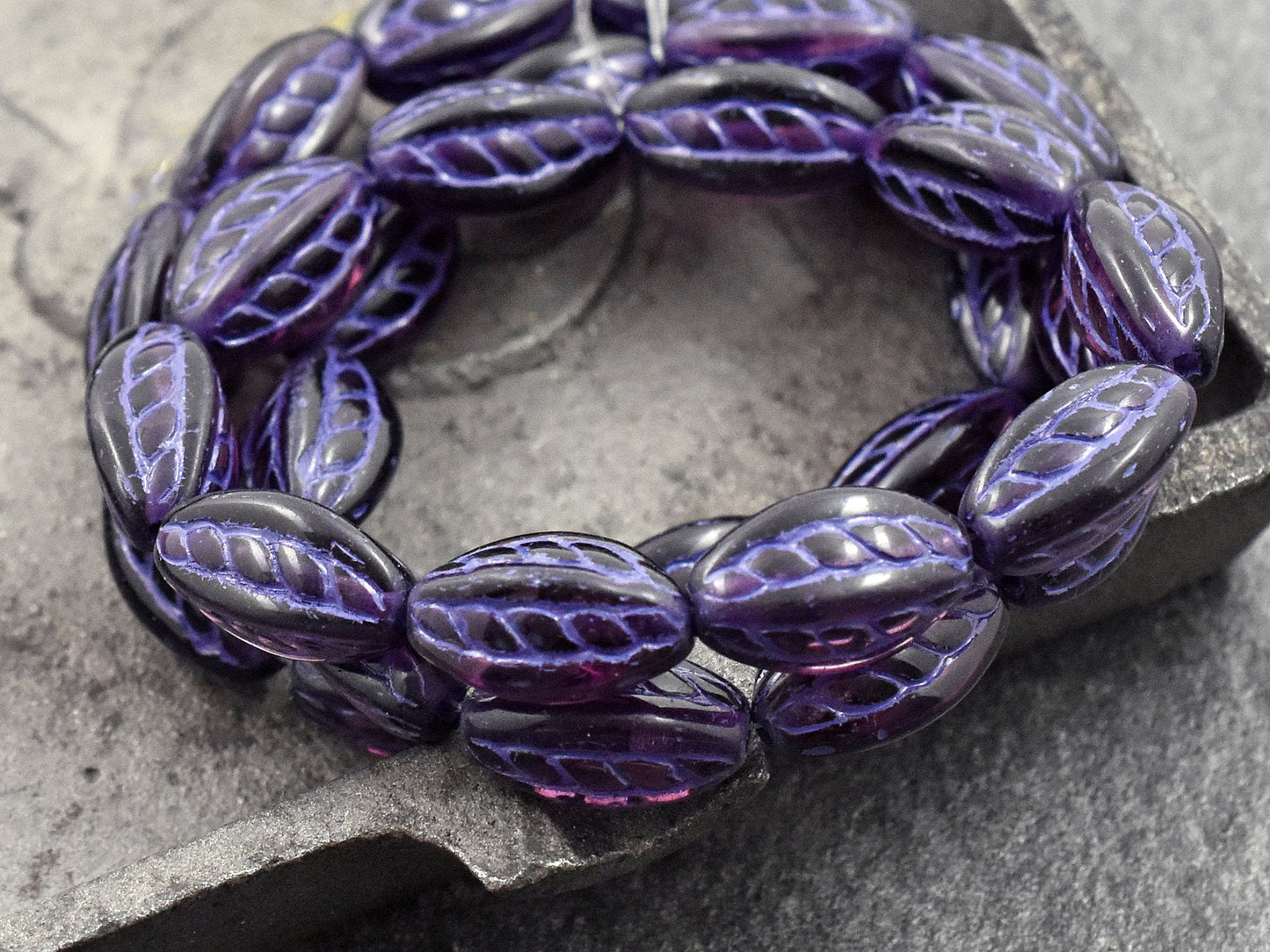 Czech Glass Beads - Purple Beads - Oval Beads - Picasso Beads - 15x9mm - (5103)