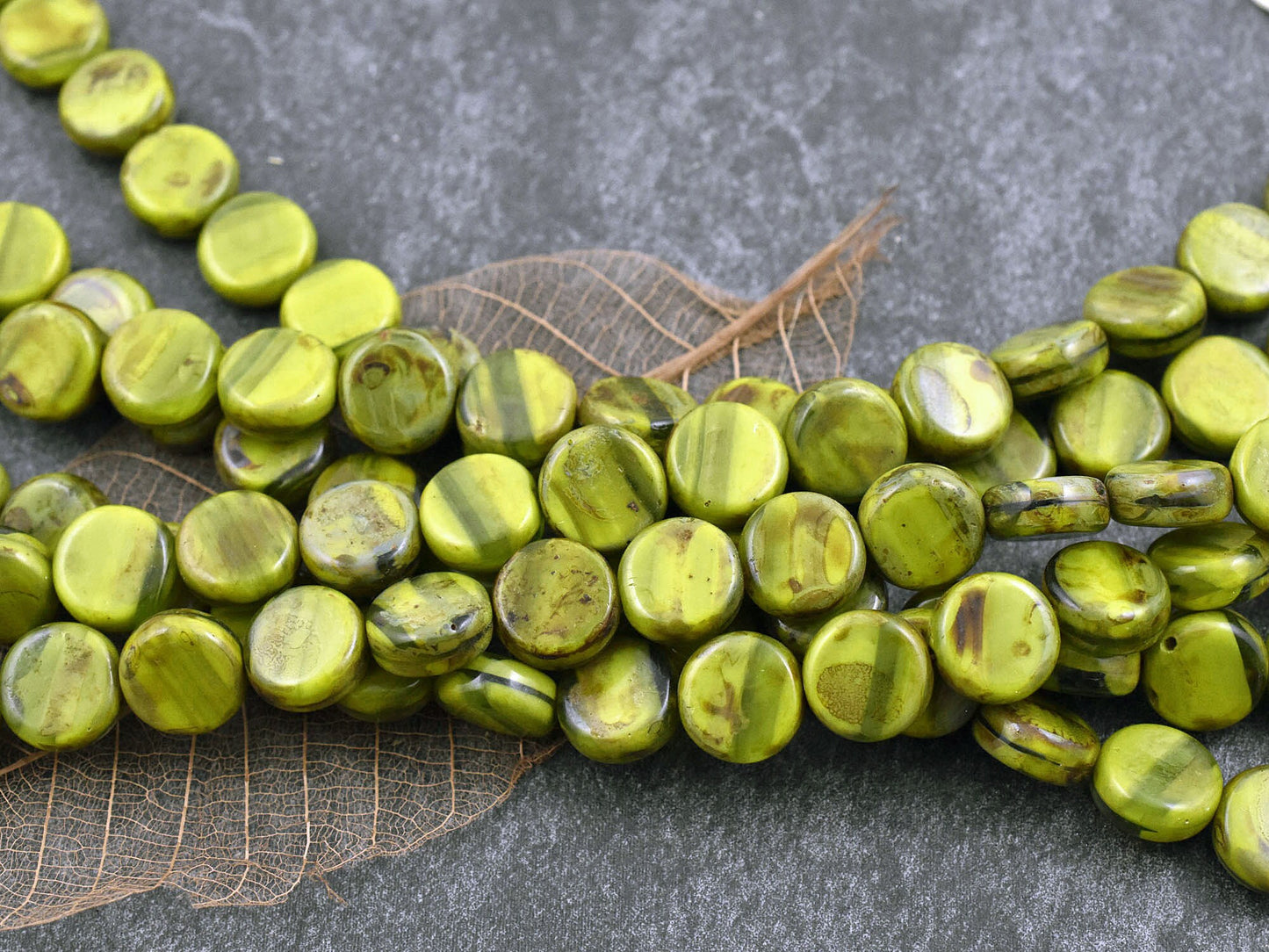 Picasso Beads - Czech Glass Beads - Coin Beads - Vintage Beads - 10mm - 19pcs (935)