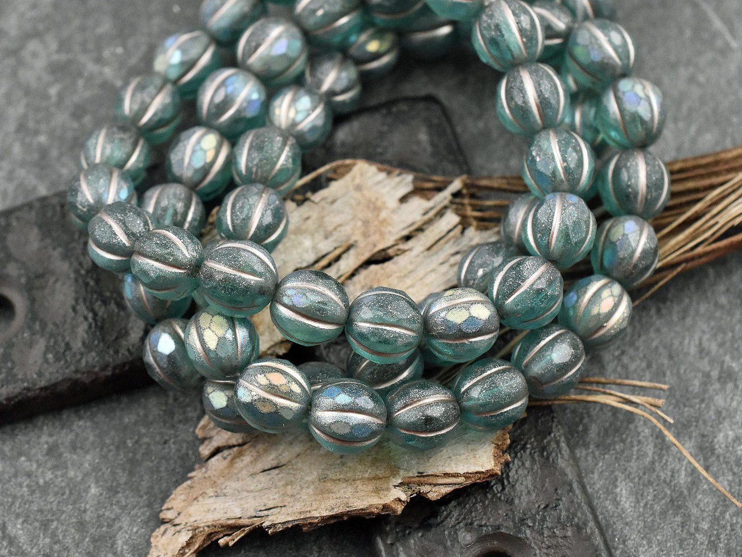 Melon Beads - New Czech Glass Beads - 8mm Beads - Faceted Melon - Round Beads - 8mm - 20pcs - (A518)