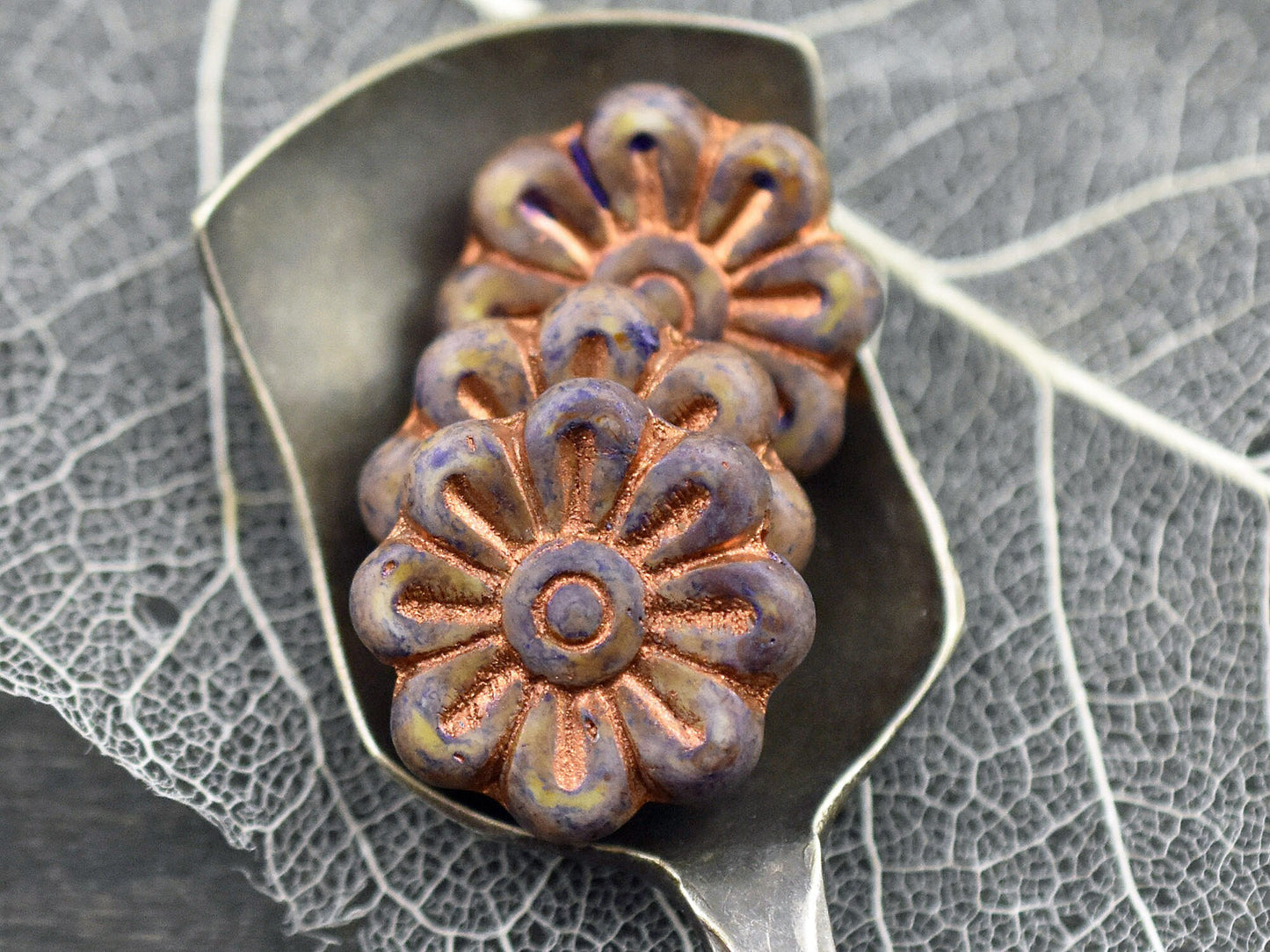 Czech Glass Beads - Flower Beads - Focal Beads - Czech Glass Flowers - Daisy Beads - 18mm Flower - 6pcs - (1776)