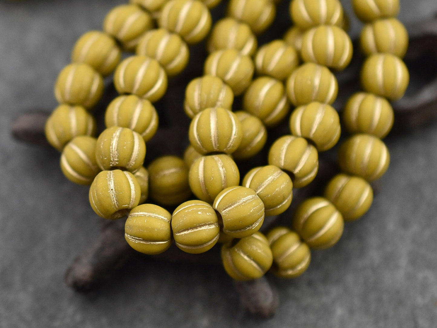 Melon Beads - Czech Glass Beads - Large Hole Beads - Round Beads - 8mm - 20pcs - (3965)